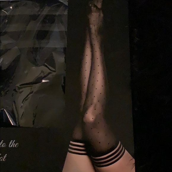 1940s Polka Dot Thigh High - Picture 2 of 3